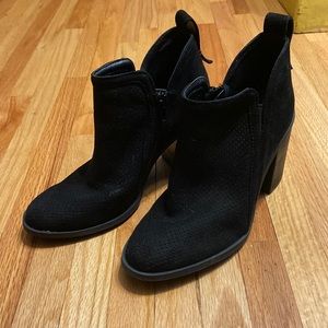 Madden Girl black faux suede bootie, size 6.5